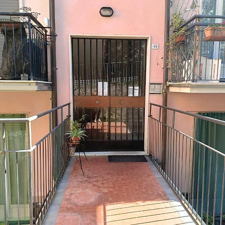 شقة Chez Sylviehouse مونتيروسّو ال ماري المظهر الخارجي الصورة